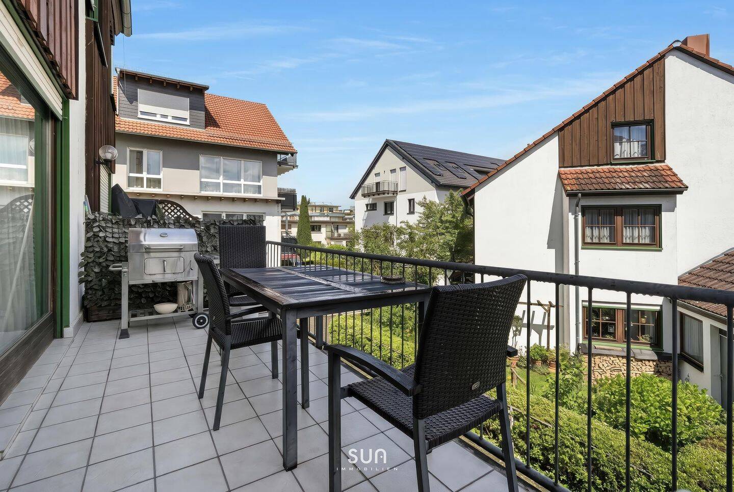 FAMILIENTRAUM IN BAD VILBEL – 6 Zimmer Reihenmittelhaus mit sonniger Gartenterrasse, 61118 Bad Vilbel