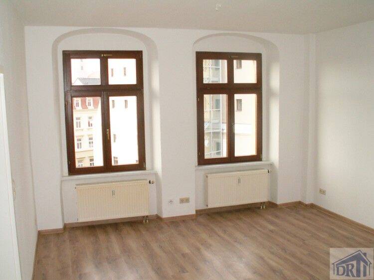 Großzügige Dachgeschosswohnung mitten im Zentrum, 2763 Zittau
