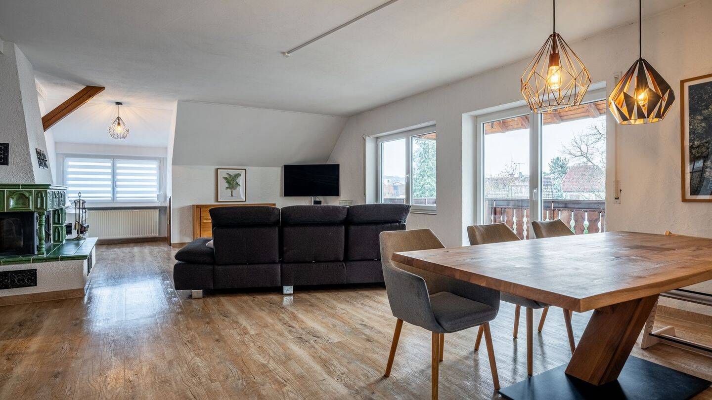 Modern und großzügig! Tolle DG-Wohnung im Zentrum von Rielasingen, 78239 Rielasingen-Worblingen