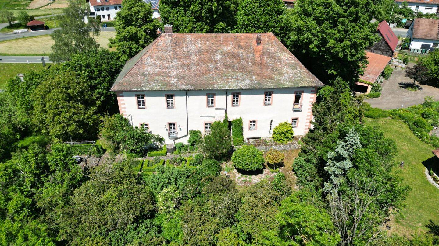 Historische Schlossresidenz mit zauberhafter Gartenkulisse, 95490 Mistelgau