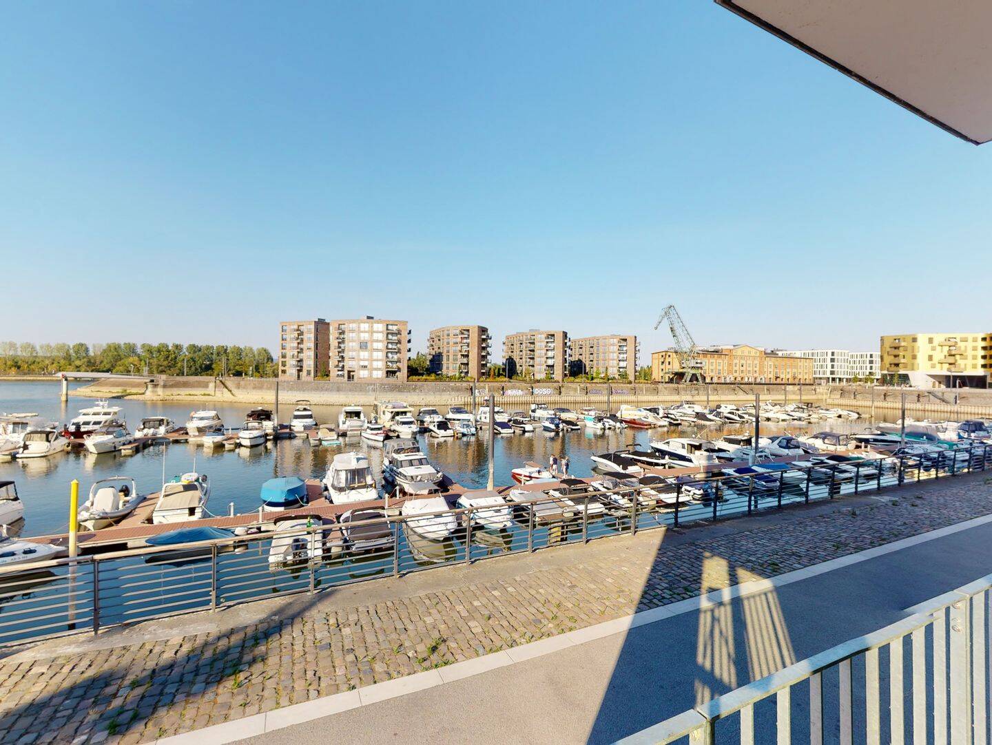 Tolle 2-Zimmer-Wohnung mit Wasserblick, 55118 Mainz (Neustadt)