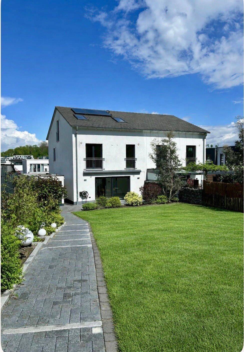 moderne Doppelhaushälfte am Phoenixsee – KfW‑55, 205 m², traumhafte Gartenanlage, Top‑Lage mit hochwertiger Bauqualität!, 44263 Dortmund (Hörde Mitte Schüren)
