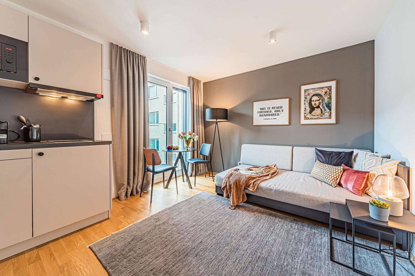 Möblierte Wohnung auf Zeit zu vermieten:, 60327 Frankfurt am Main (Gallus Gutleutviertel Westend-Süd)