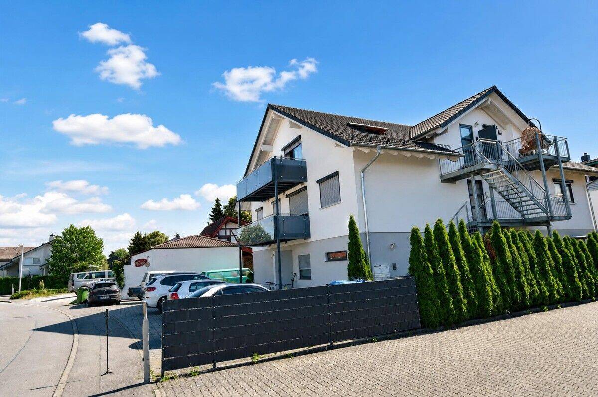 TOP moderne Wohnung mit Balkon – 82m² – 2 Stellplätzen, 88074 Meckenbeuren
