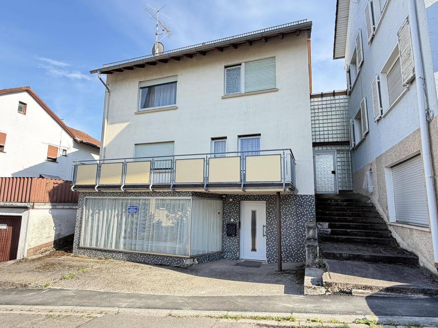 Charmantes Ein-/Zweifamilienhaus mit Entwicklungspotenzial in Leimen-Gauangelloch, 69181 Leimen