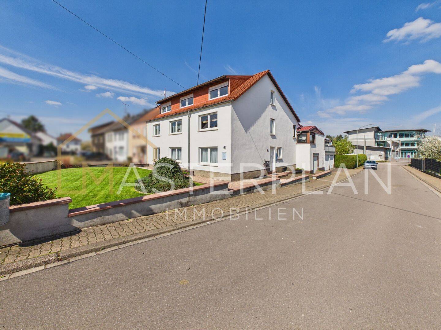 Einfamilienhaus mit herrlichem Garten in gefragter Lage, 66773 Schwalbach