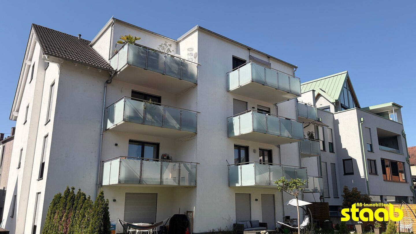 *** MODERNE 2-ZIMMERWOHNUNG MIT BALKON UND AUFZUG!, 63741 Aschaffenburg (Damm Innenstadt Leider Nilkheim Strietwald)
