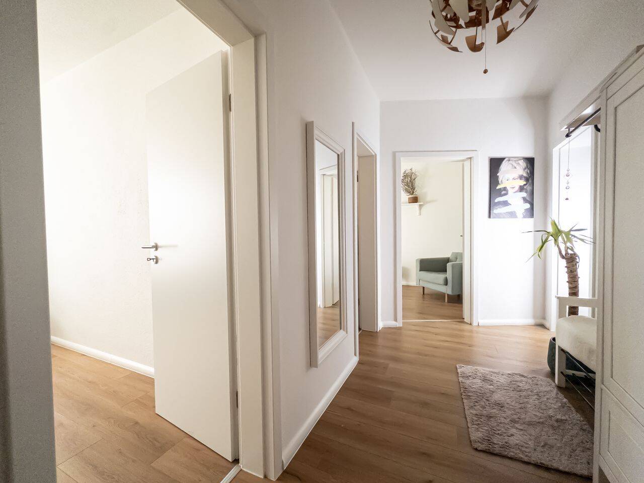 Stilvolle 3-Zimmer-Wohnung mit gehobener Innenausstattung mit Balkon und EBK in Leipzig (möbliert), 4318 Leipzig (Anger-Crottendorf Sellerhausen-Stünz)