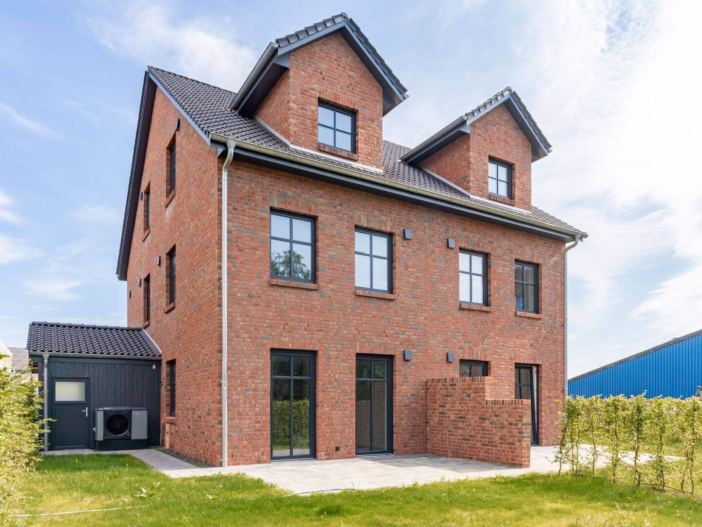 Familienfreundliche Doppelhaushälfte mit Garten und A+ Energieeffizienz in Seestermühe, 25371 Seestermühe