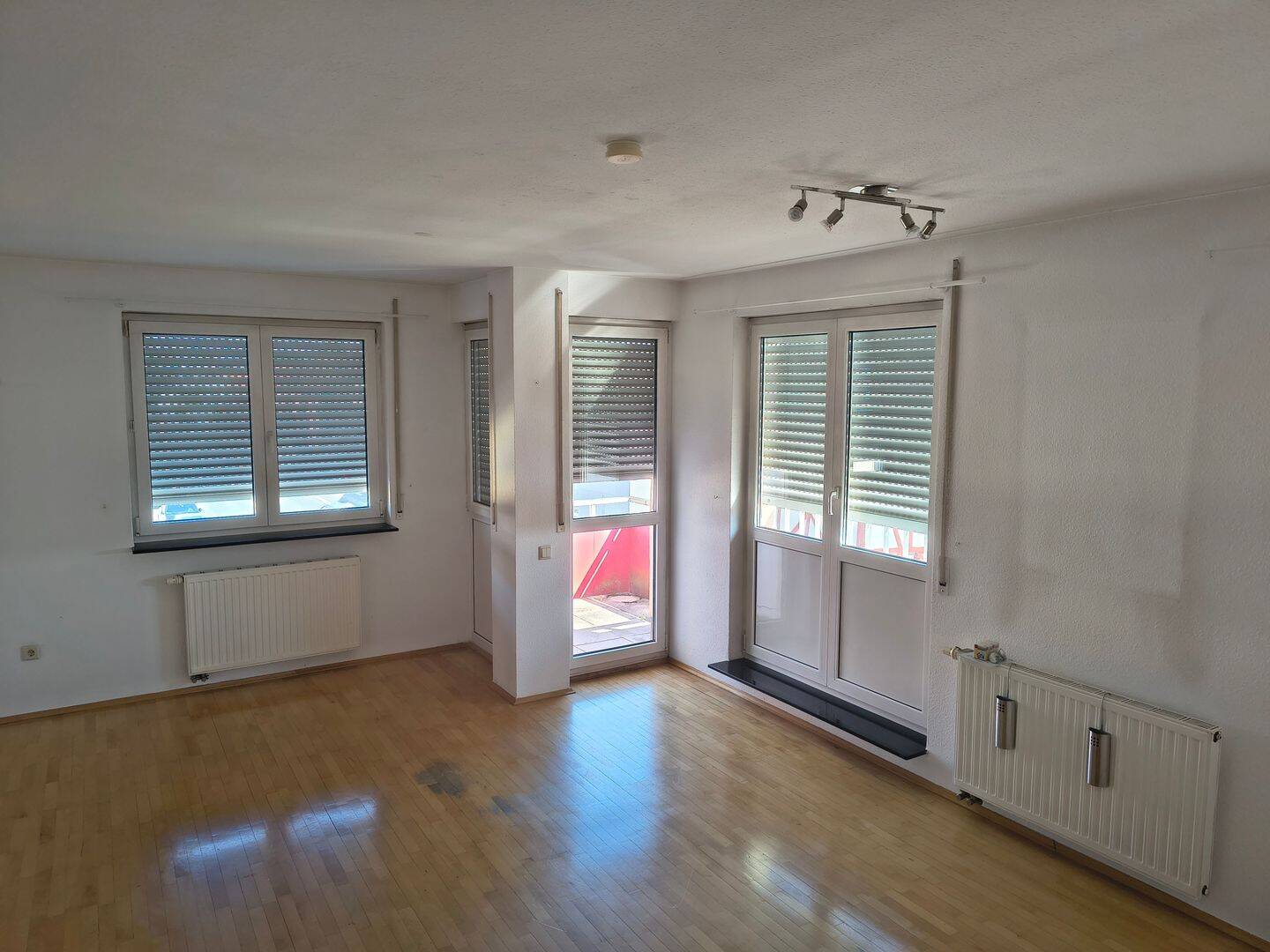 Komfortable 2-Zimmer-Wohnung mit Balkon, EBK, Aufzug & Tiefgarage, 63500 Seligenstadt