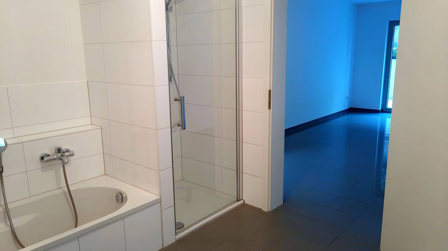 Barrierefreie, rollstuhlgerechte, hochwertige 2 Zimmer-Terrassenwohnung mit zusätzlichem Innenhof, 56076 Koblenz (Ehrenbreitstein Horchheim Horchheimer Höhe Pfaffendorf Pfaffendorfer Höhe)