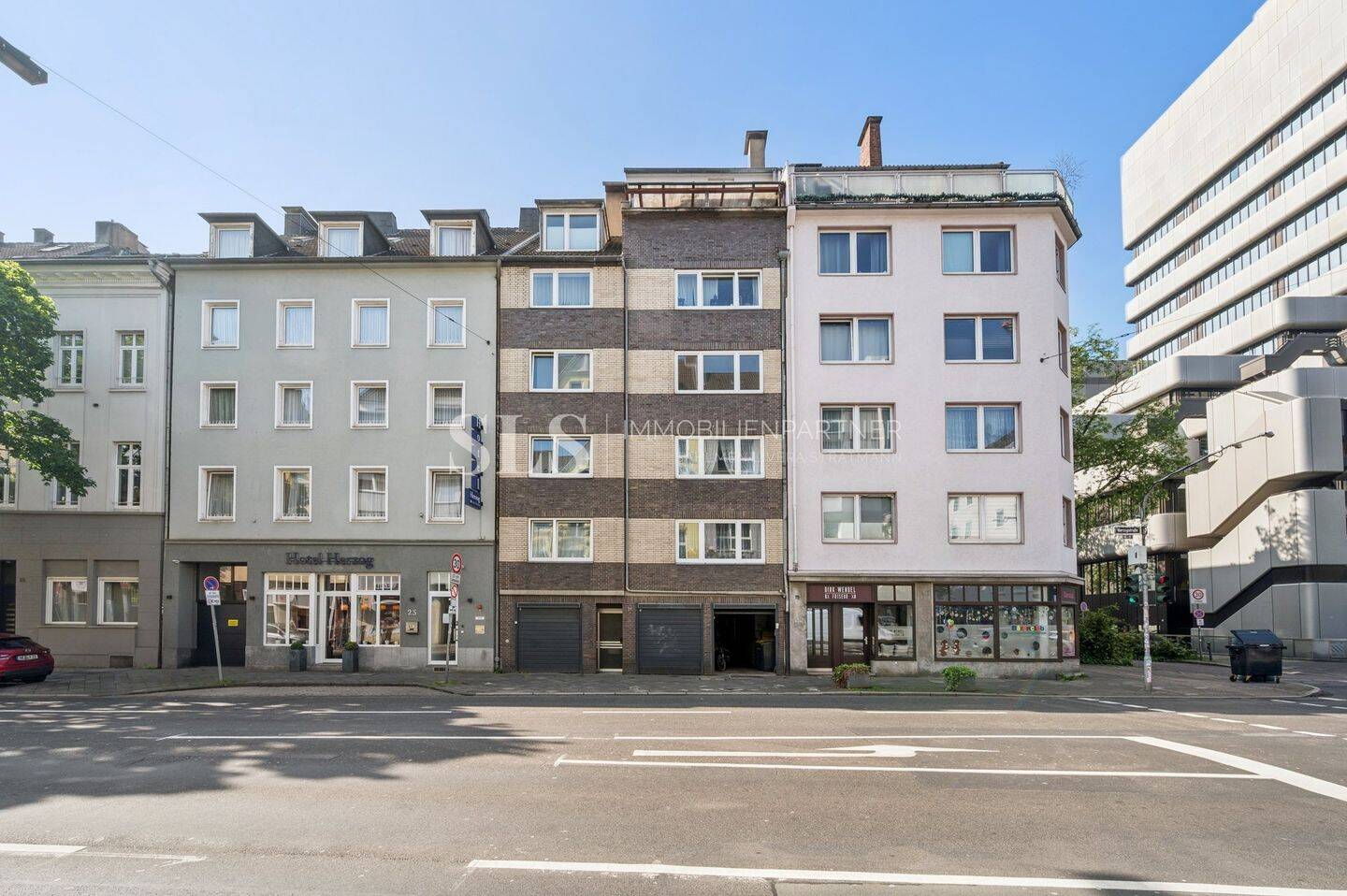 Nach WEG aufgeteiltes Mehrfamilienhaus in Düsseldorf Friedrichstadt, 40215 Düsseldorf (Friedrichstadt)