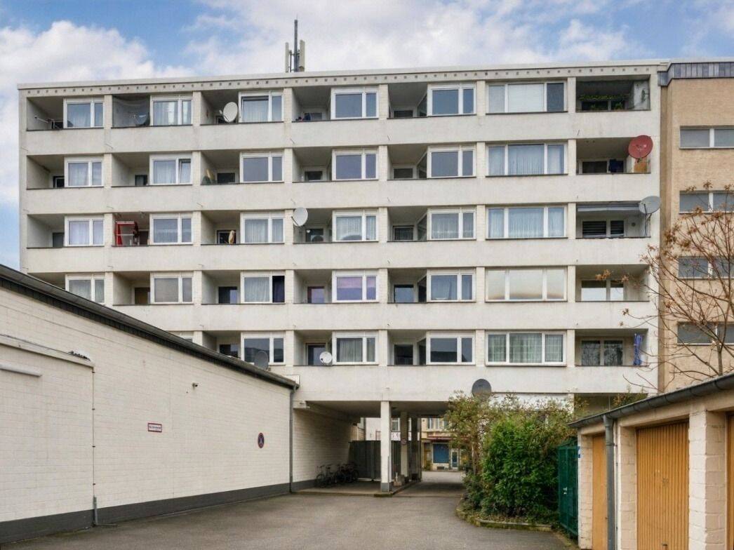 Gut vermietetes Apartment mit Loggia in Köln-Mülheim, 51063 Köln (Mülheim Buchheim Stammheim)