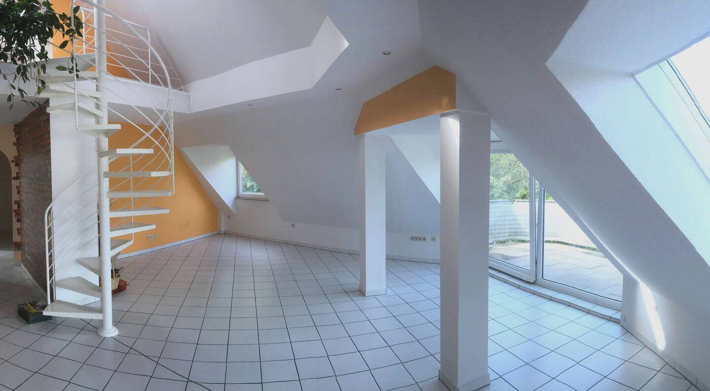Traumhaft schöne, lichtdurchflutete, Dachgeschoss-Maisonette-Penthouse-Wohnung, 65795 Hattersheim am Main