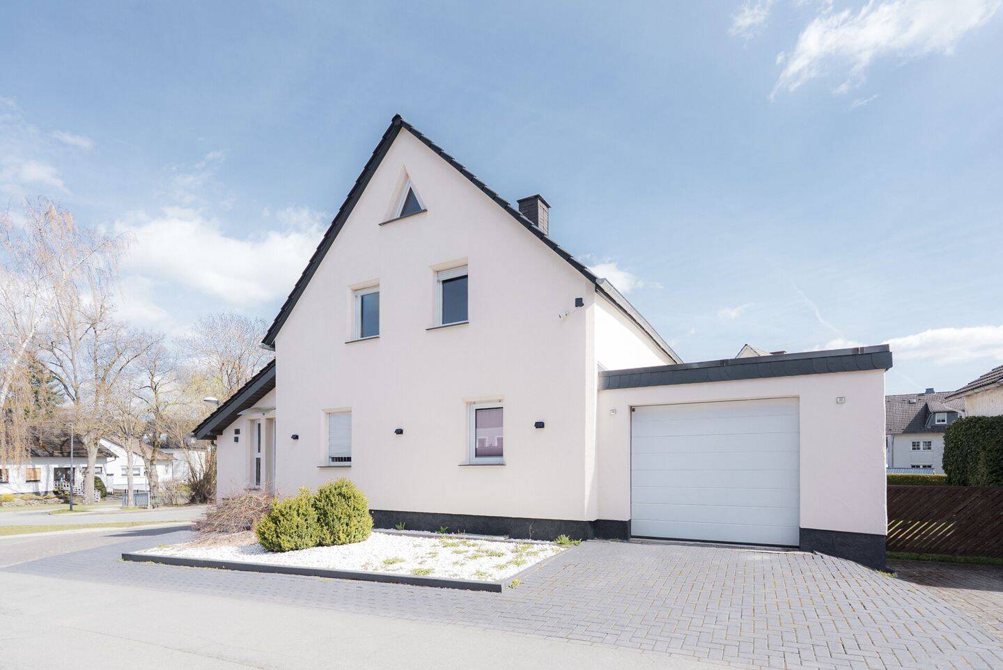 Einfamilienhaus freistehend | Garten, Garage & neues Dach (2024), 59964 Medebach
