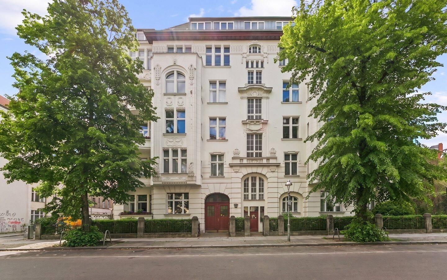 Mommsenstraße- Stilvolle Altbauwohnung mit zwei Balkonen in Toplage Charlottenburg, 10629 Berlin (Charlottenburg-Wilmersdorf Charlottenburg)