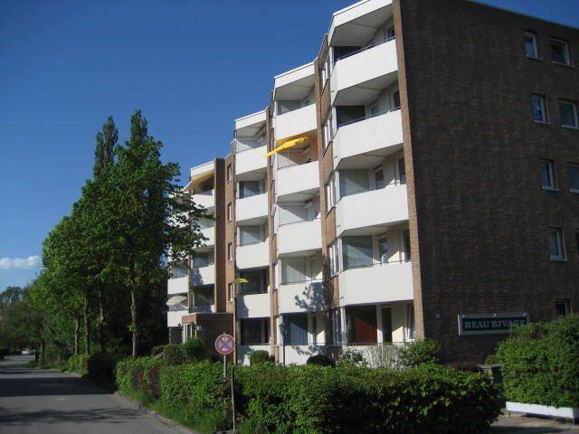 Traumhafte möblierte 2 Zimmer Wohnung mit sonnigen Südwestbalkon in Scharbeutz …Strandnähe ( ca. 100 m ) zu vermieten !, 23683 Scharbeutz
