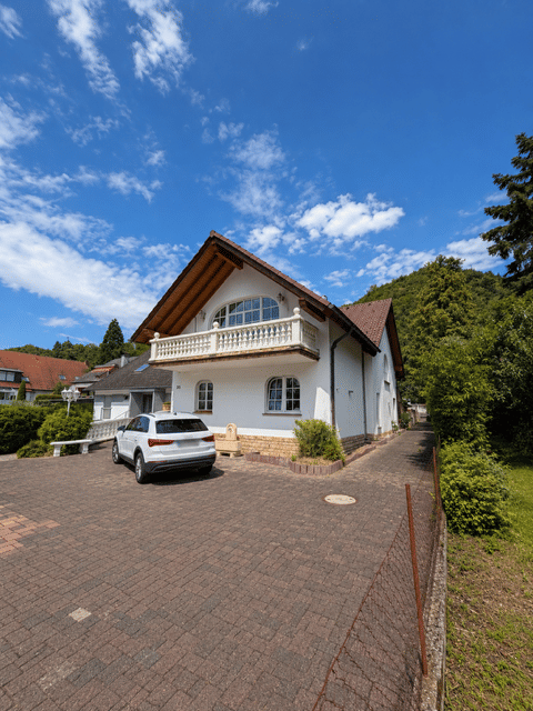 Provisionsfrei direkt vom Eigentümer – Exklusives Wohnhaus mit großer mediterraner Terrasse, 56112 Lahnstein