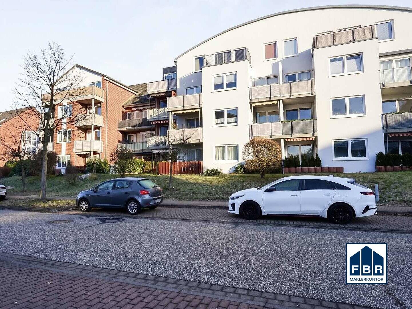 Vermietete Eigentumswohnung mit Südwestbalkon inkl. Tiefgaragenstellplatz in Schwerin, 19061 Schwerin