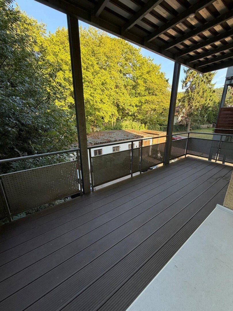 Stuttgart Süd Bestlage – 2-Zimmer-Wohnung mit großem Balkon ins Grüne in Stuttgart-Süd, 70199 Stuttgart (Süd)