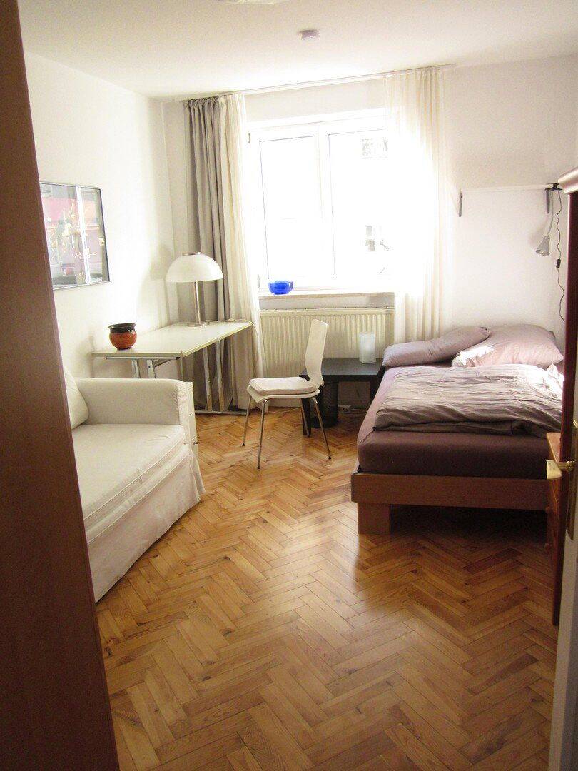schöne vollmöblierte 2.5 Zimmerwohnung nahe LMU,MTU,Hochschule