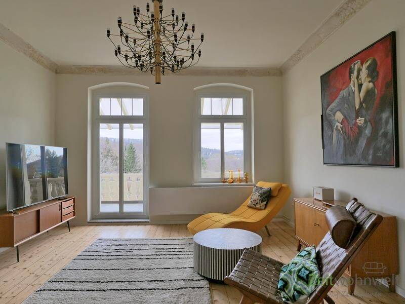 (EF1113_M) Gera: Röppisch, stilsicher möblierte Wohnung mit Holzdielung, Balkon, PKW-Stellplatz und Garten, 7549 Gera (Debschwitz Lusan Röppisch)