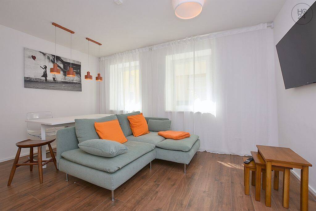 Erstbezug: Kernsanierte, modern möblierte Wohnung in Stuttgart West, 70197 Stuttgart (West)