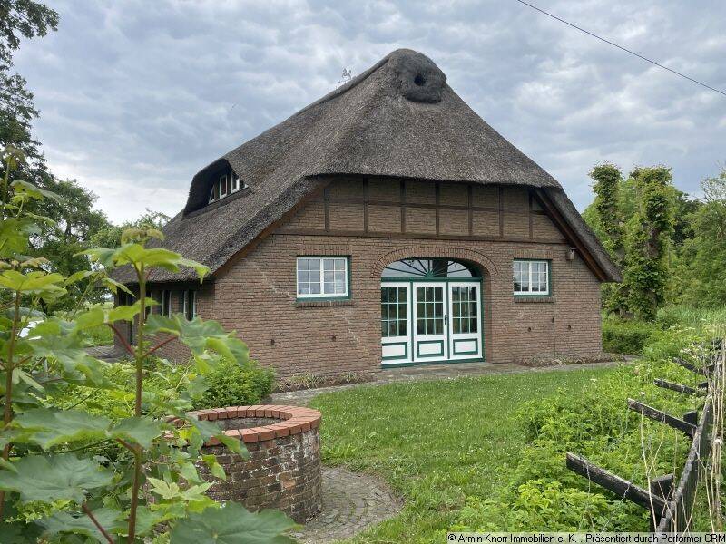 Wohnhaus unter Reet mit Grundstück direkt an der Jade, Bootsanleger, in ländlicher Lage von Jade zu vermieten, 26349 Jade