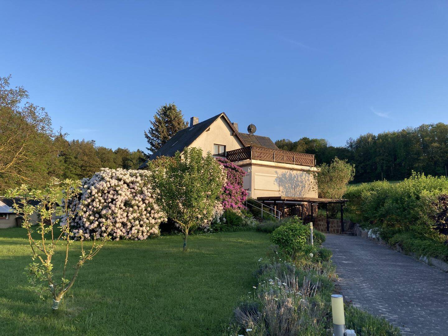 Segelfans aufgepasst ! Einfamilienhaus in Alleinlage mit Blick zur Talsperre auf großem Grundstück, 9648 Altmittweida