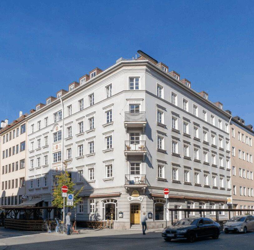 Helle 2,5-Zimmer-Dachgeschosswohnung im Herzen von Schwabing, 80799 München (Maxvorstadt Schwabing-Freimann Schwabing-West)