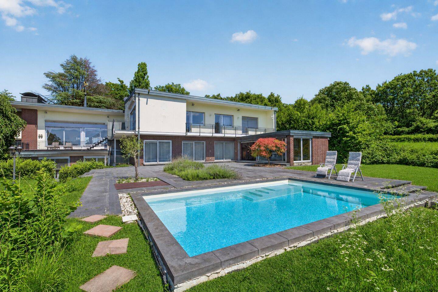 Ein Zuhause zum Durchatmen – Panoramavilla in erhöhter Waldrandlage, 76532 Baden-Baden