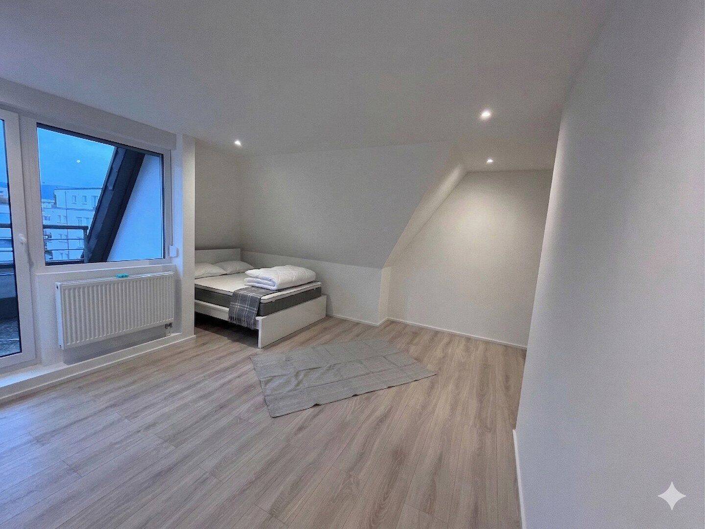 WG Zimmer – 27 qm – frisch renovierte Wohnung, 70372 Stuttgart (Bad Cannstatt)