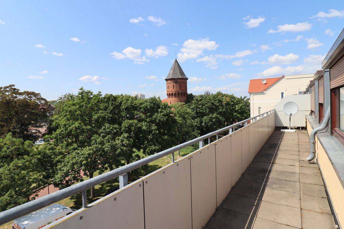 2-Zimmer-Eigentumswohnung mit großer Dachterrasse, Stellplatz und Weitblick, 31226 Peine