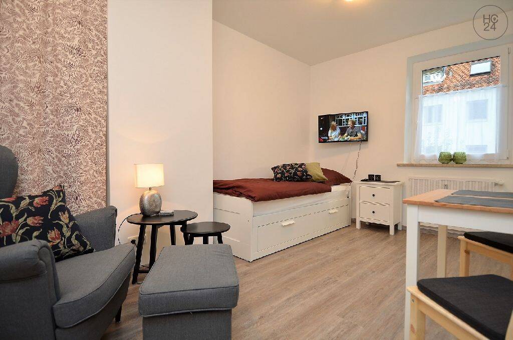 TOP Angebot sanierte und neu möblierte Wohnung in Augsburg Lechhausen, 86165 Augsburg (Lechhausen)
