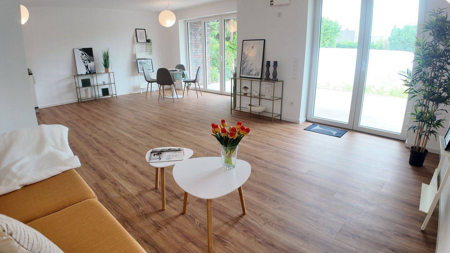 Repräsentatives Erdgeschoss mit Terrasse, Garten, Fußbodenheizung in Issum KfW 40EE, 47661 Issum