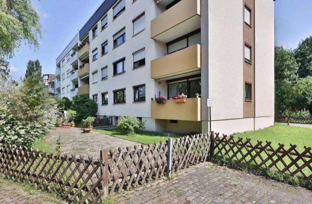 Gepflegte EG-Wohnung (3ZKB) ruhig im Grünen, 90449 Nürnberg (Gebersdorf Neuröthenbach Röthenbach bei Schweinau)