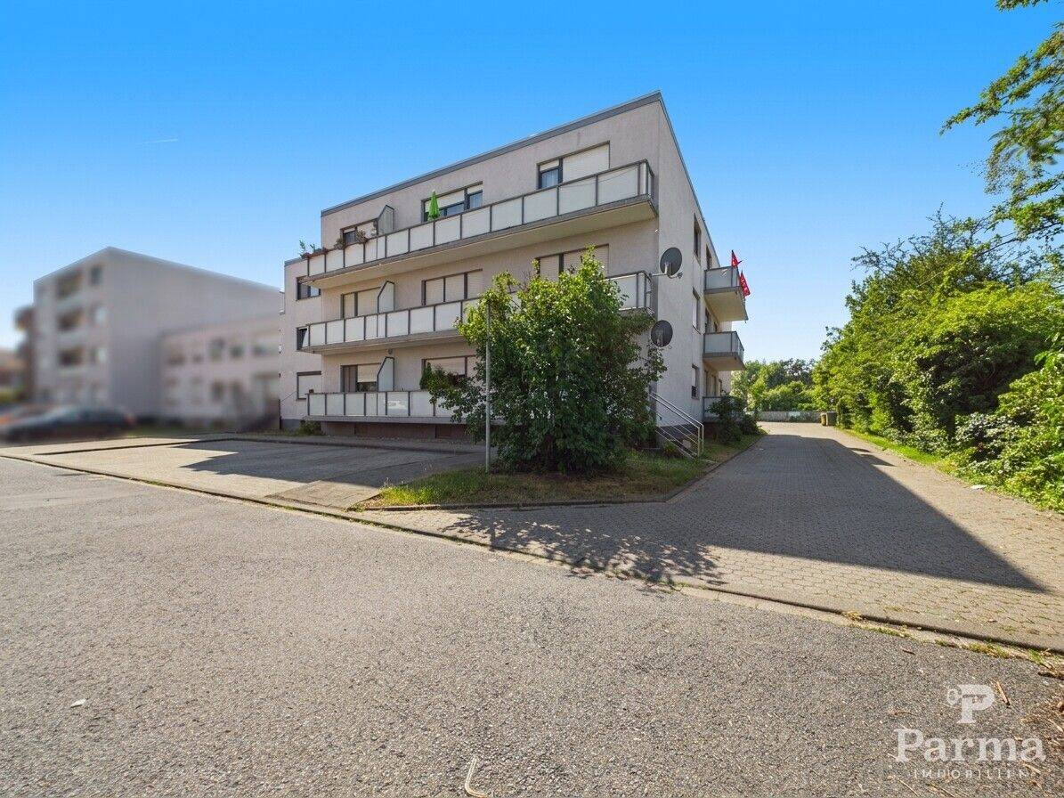 Moderne 2-Zimmer-Etagenwohnung mit Balkon in Düren-Merken, 52353 Düren