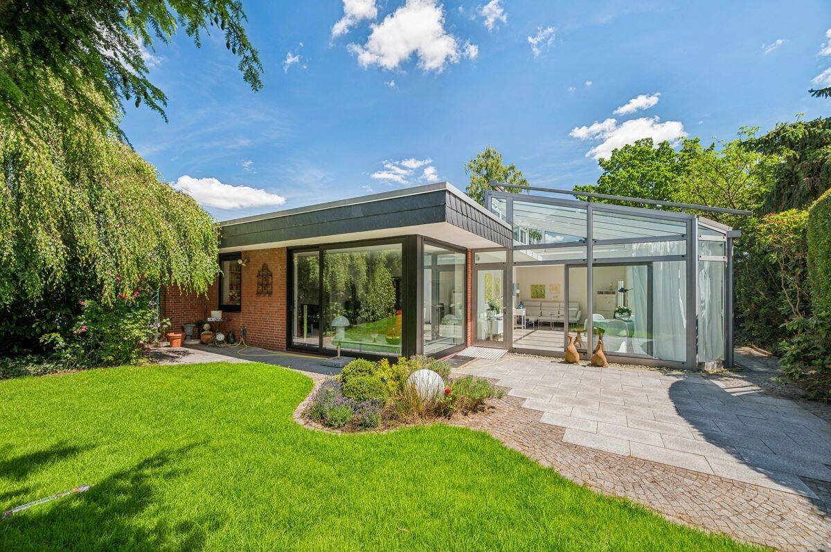Hamburg-Bergedorf | Winkelbungalow mit Wintergarten, 21031 Hamburg (Bergedorf Lohbrügge)