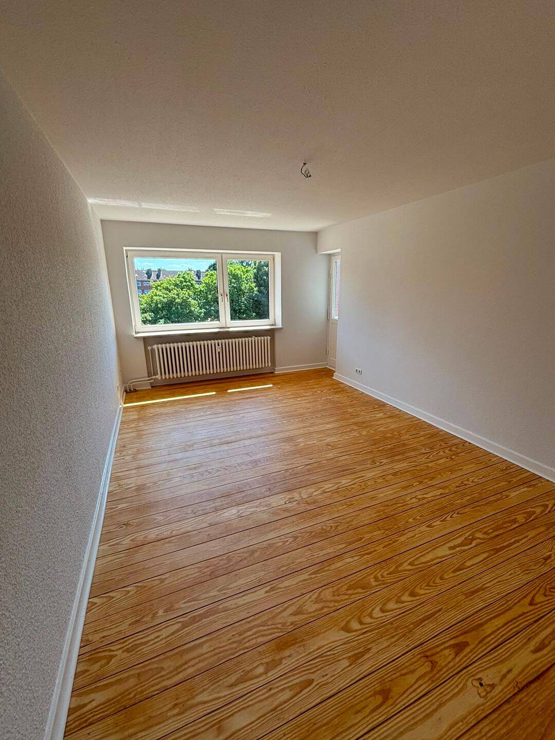 3 Zimmer-Wohnung saniert – zum 16.08.2026, 24149 Kiel (Neumühlen-Dietrichsdorf)