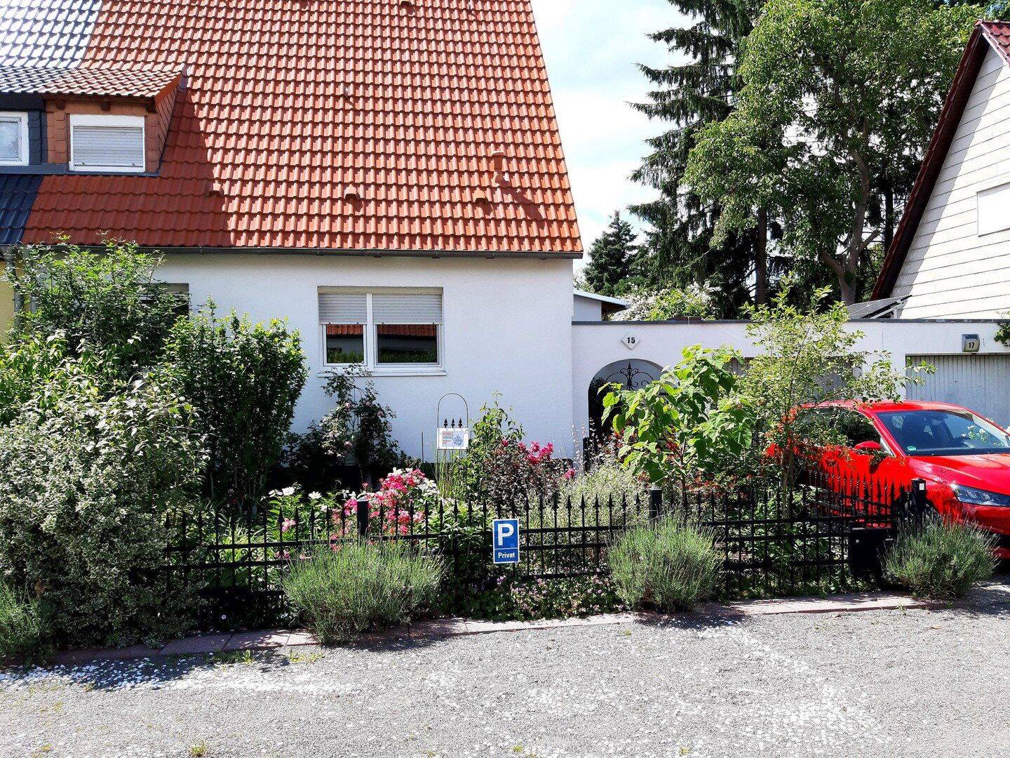 Wir verkaufen unsere Doppelhaushälfte ohne Provision!, 13591 Berlin (Spandau Falkenhagener Feld Kolonie Gartenbauverein Staaken Staaken)