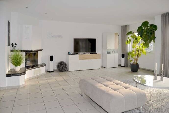 Exclusive 3,5-Raum-Maisonette-Wohnung mit 2 Balkonen und Kamin, 45770 Marl
