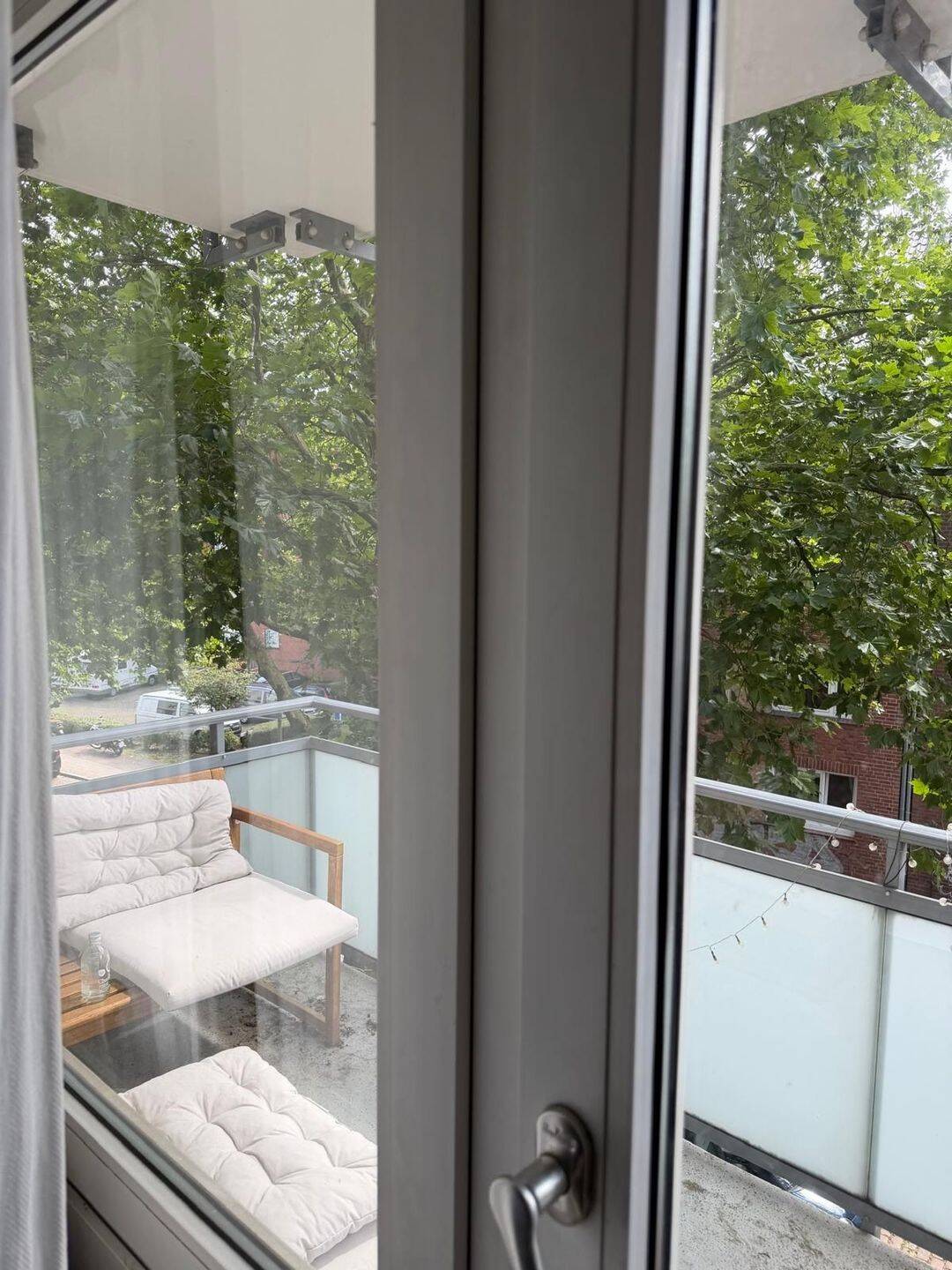 Gepflegte 2 Zimmer Wohnung mit großen Balkon und Fahrstuhl in der Schanze, 22769 Hamburg (Altona)