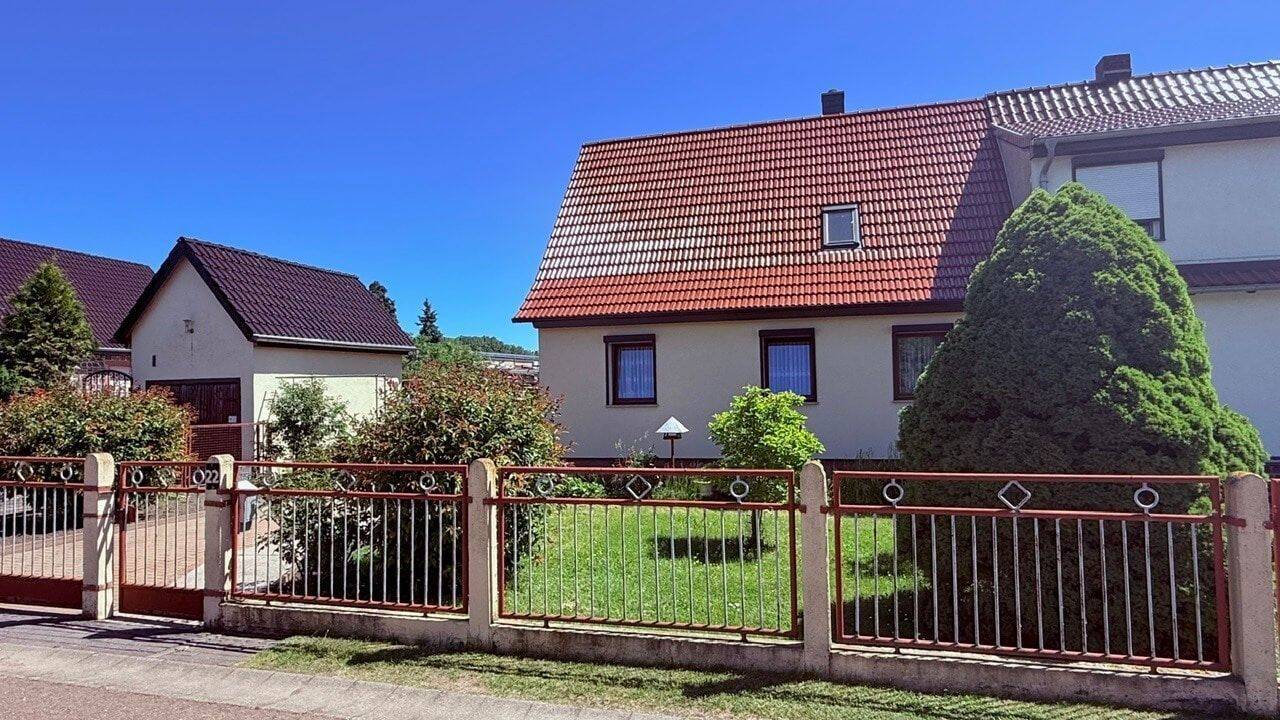 Dorfidylle mit Platz für Ihre Ideen, 6193 Petersberg