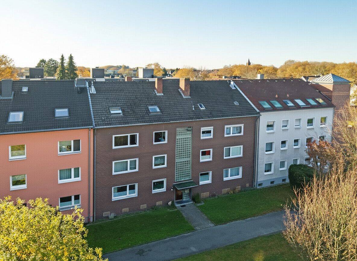 Sehr gepflegtes Mehrfamilienhaus mit neun Balkonen in genial ruhiger Lage, 45886 Gelsenkirchen (Ückendorf)