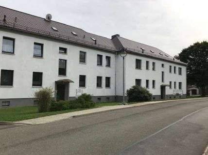 Helle 3-Zimmer-Wohnung zu vermieten !NEU renoviert!!, 7980 Berga/Elster