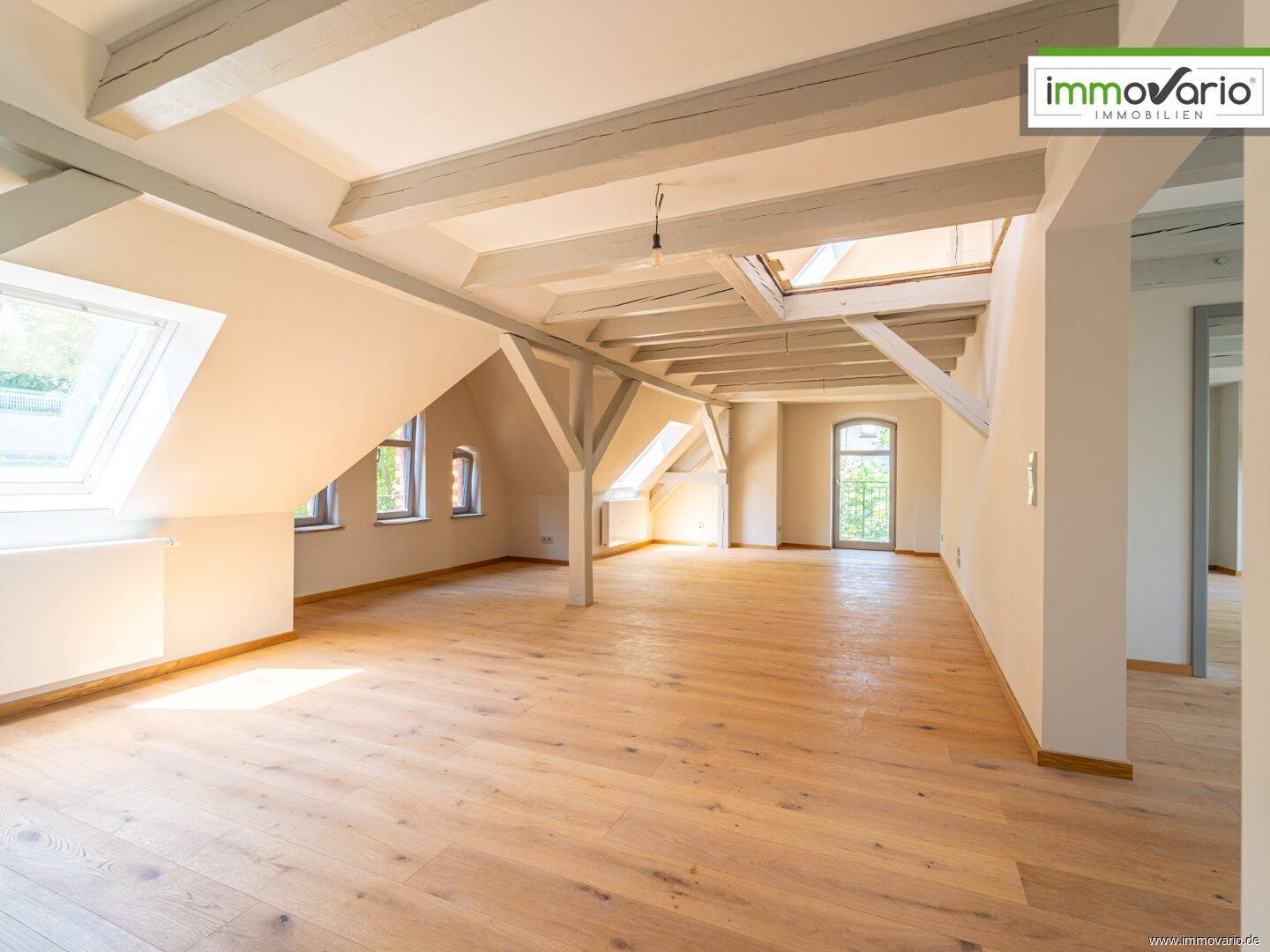 Wohnen im historischen Gebäude – Geräumige 3-Raum-Wohnung mit Tageslichtbad, Dusche und Balkon, 39112 Magdeburg (Leipziger Str. Sudenburg)