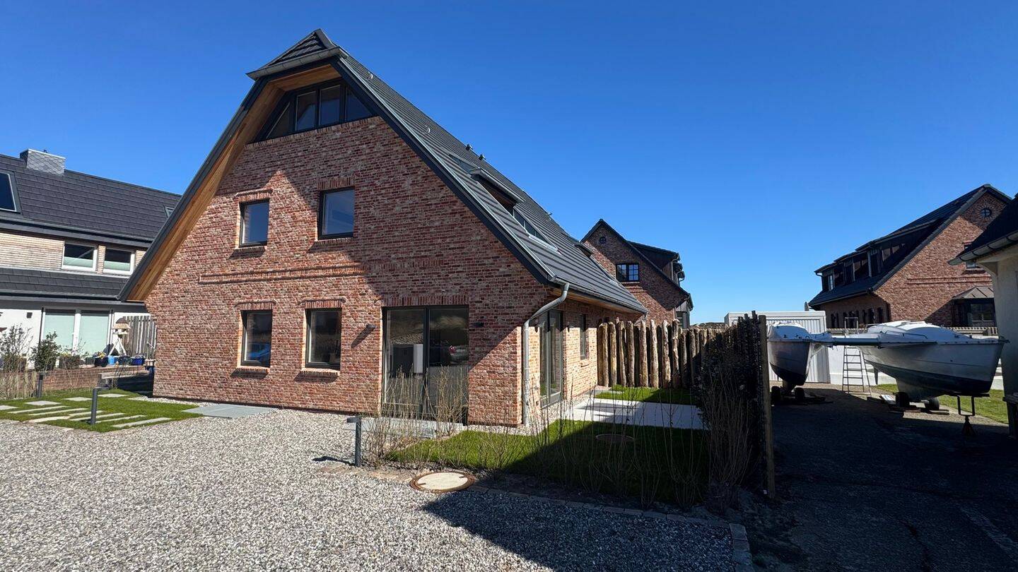 Obergeschoss-Neubauwohnung in strandnaher Lage – mit erlaubter Ferienvermietung, 25997 Hörnum (Sylt)