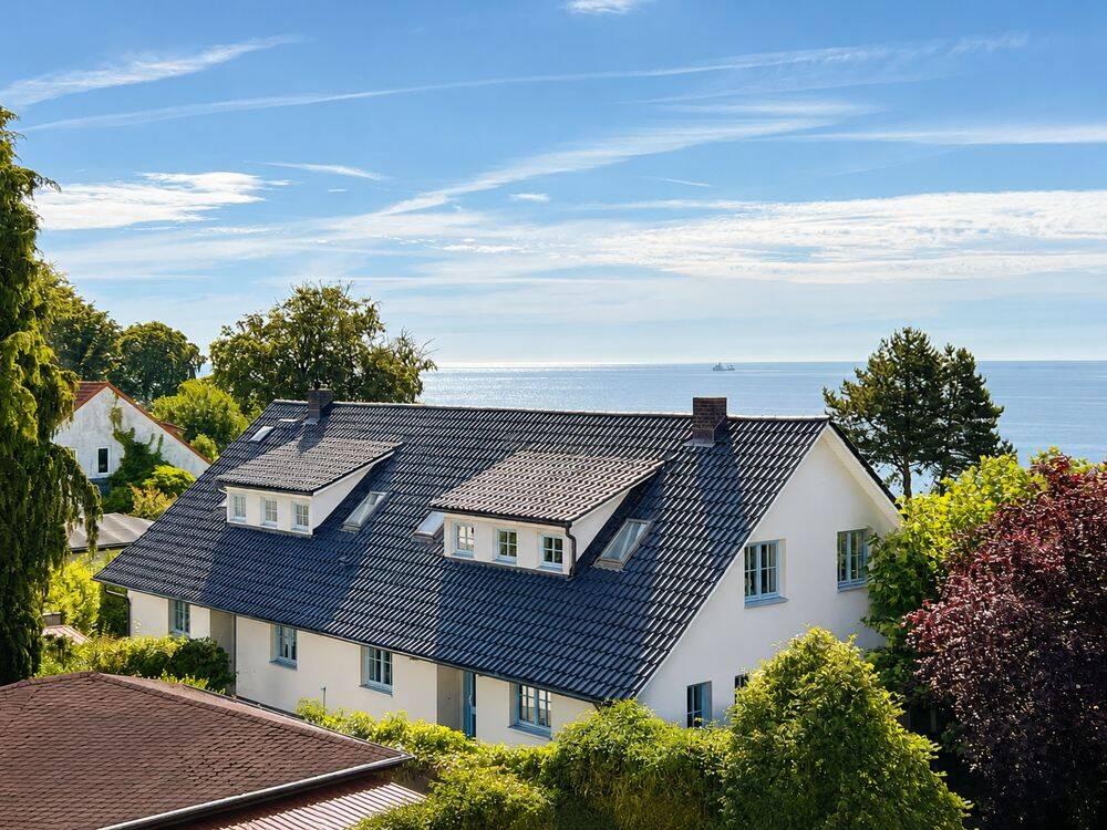 Exklusive Villa in 1. Reihe mit unverbaubarem Ostseeblick auf Rügen ! Doppelgarage und Einliegerwohnung, 18546 Sassnitz