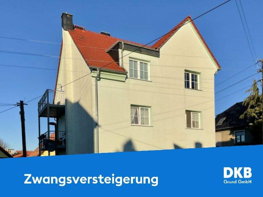 Mehrfamilienwohnhaus mit Balkonen in Meuselwitz, 4610 Meuselwitz
