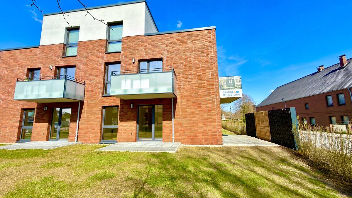 Erdgeschosswohnung mit zwei Terrassen, 24226 Heikendorf
